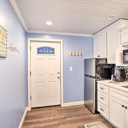Updated Williamstown Apartment With Kitchen! Bagian luar foto