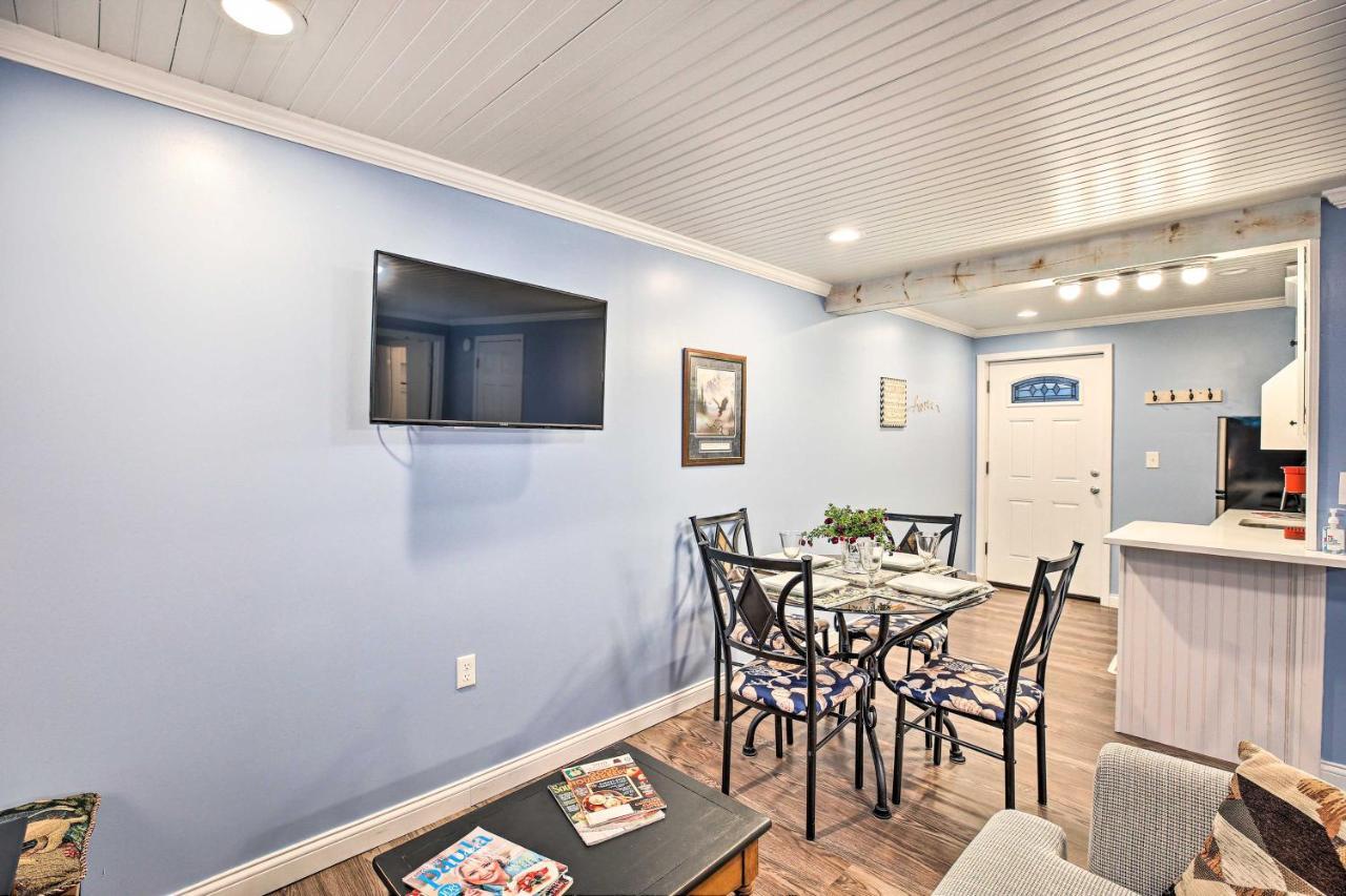 Updated Williamstown Apartment With Kitchen! Bagian luar foto