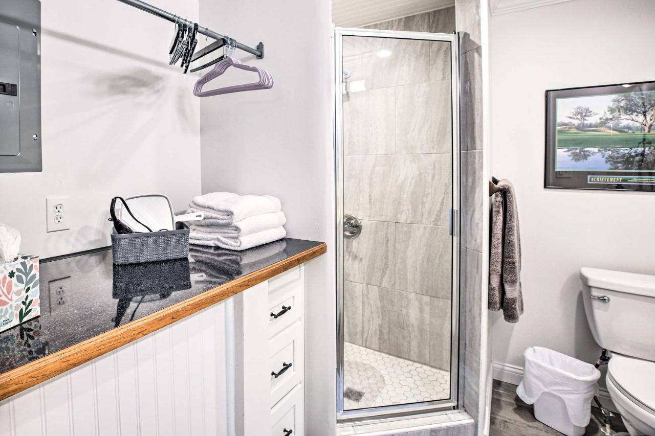 Updated Williamstown Apartment With Kitchen! Bagian luar foto